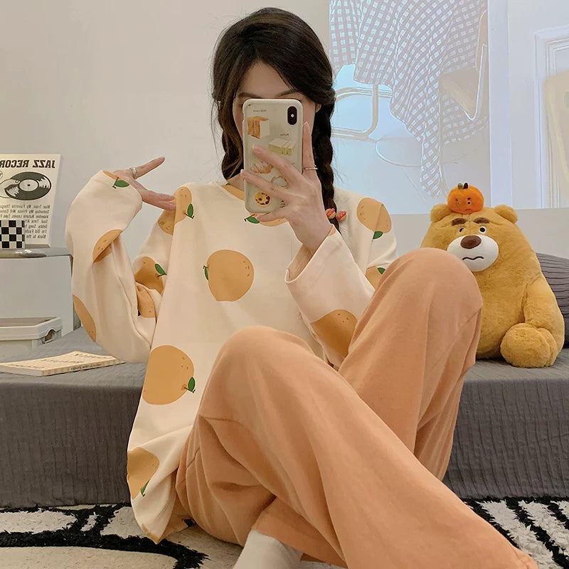 Women's pajama set featuring a charming spring-autumn design with long sleeves and full-length pants.
