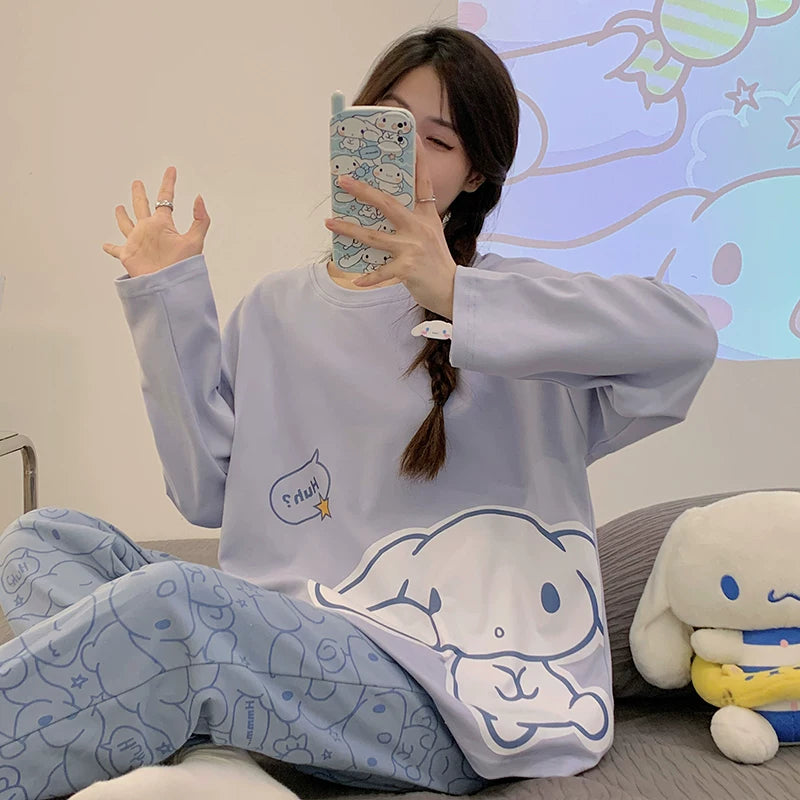 Women's pajama set featuring a charming spring-autumn design with long sleeves and full-length pants.